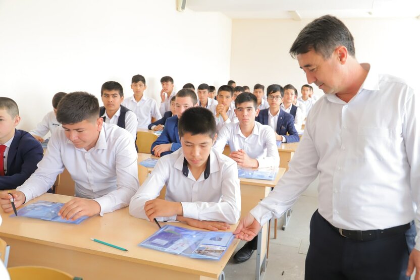 Maktab direktori lavozimida ishlash uchun qanday talablar qo‘yilgan?