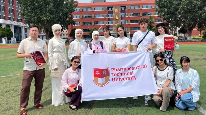 Shenyang Farmatsevtika Universiteti (SPU)dan yorqin lahzalar