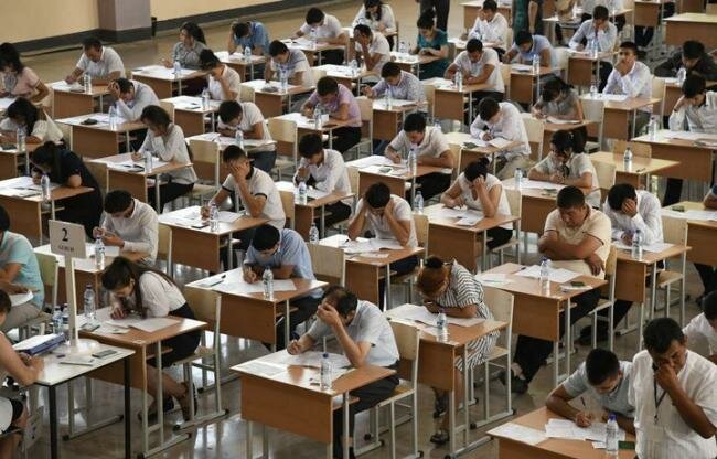Abituriyentlar soni 5 yilda 54 foizga kamaydi: Statistik tahlil