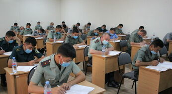 Oliy harbiy taʼlim muassasalariga qachon hujjat topshirish mumkin?