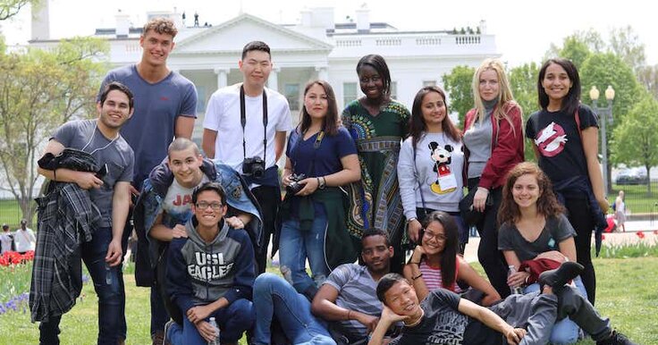 Katta yoshli lezbiyenlar bilan porno fistingni tomosha qiling