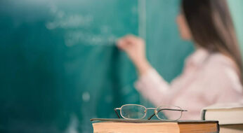 Vaqtincha yo‘q o‘qituvchining vazifasini bajargan pedagogga qo‘shimcha haq to‘lanadimi?