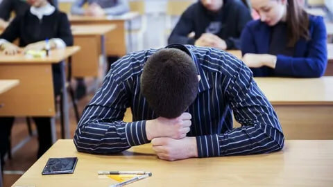 Darsga kechikkan yoki formada bo‘lmagan o‘quvchini darsdan chiqarib yuborish mumkin emas