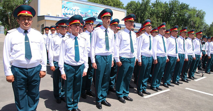 Ayolni eshagiga sikib qoying