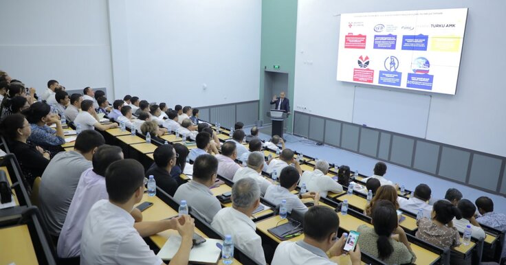 Hojatxonada ruslar bilan onlayn jinsiy aloqa Anal guruh porno videolar