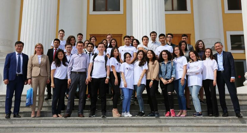Summer School Programme 2022: Qirg‘izistonda OSCE akademiyasi tomonidan bakalavriat 3-4 bosqichi talabalari uchun 1 oylik to‘liq moliyalashtiriluvchi  yozgi dastur; 360 yevro stipendiya  ham beriladi